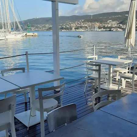 Le Rive Del Revoltella * Terst